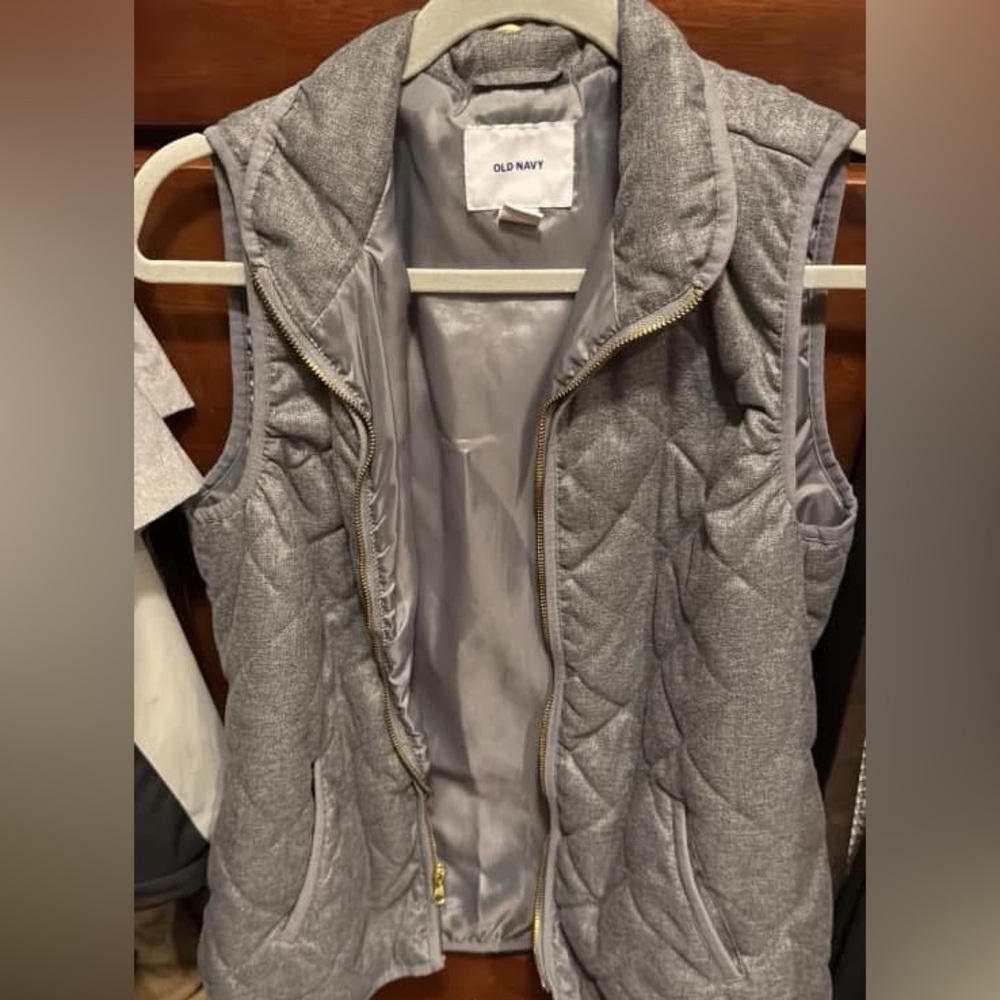 Old navy vest